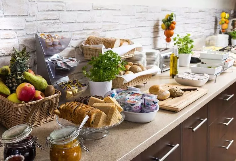 בית מלון כפרי Regent