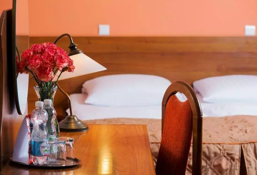 בית מלון כפרי Regent