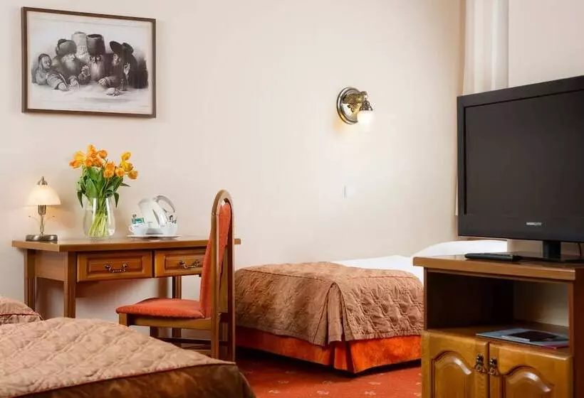 בית מלון כפרי Regent