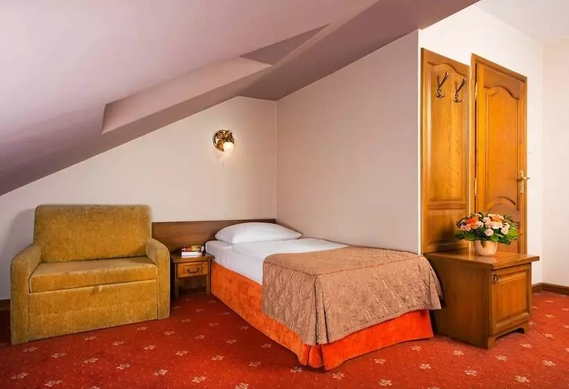 בית מלון כפרי Regent