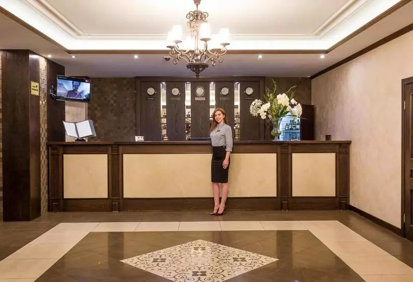 هتل Sibirskiy Safari Club