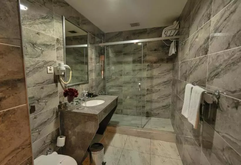 ホテル The Green Park Bostancı