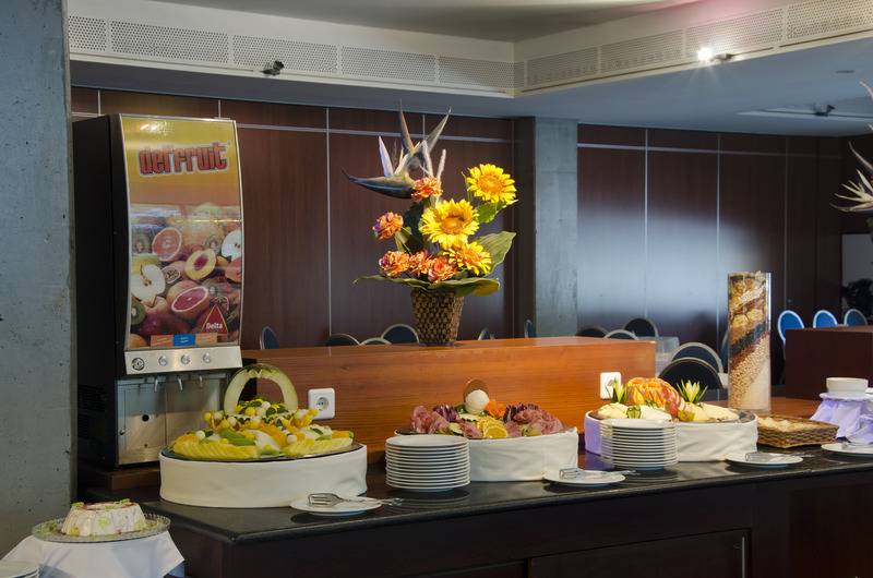 هتل Vip Executive Arts