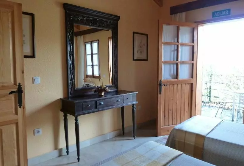 Hotelli Apartamentos Camping La Barguilla