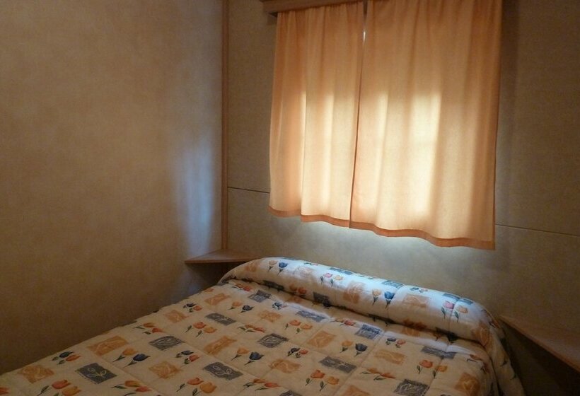 호텔 Apartamentos Camping La Barguilla