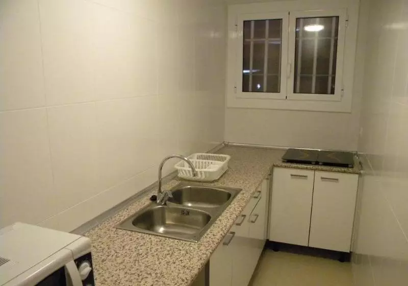 هتل Apartamentos Jaime I Arysal
