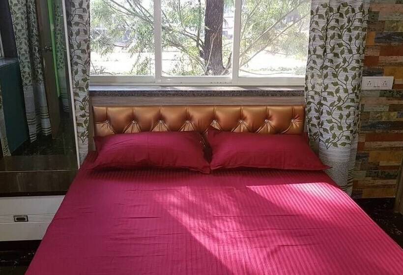 ホテル Silver Oak Villa