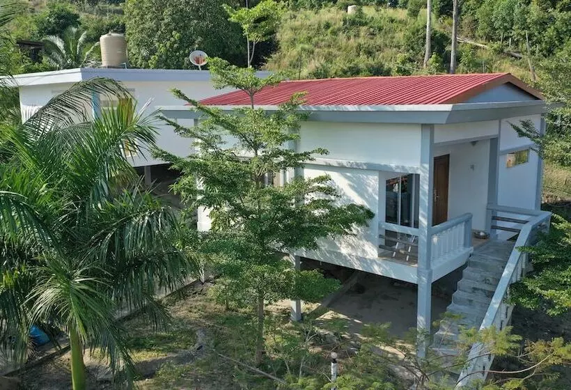 Hotelli Sunrise Vuth Resort