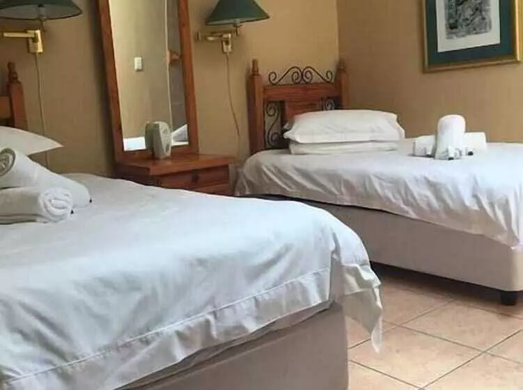 پانسیون Meransha Self Catering Cc