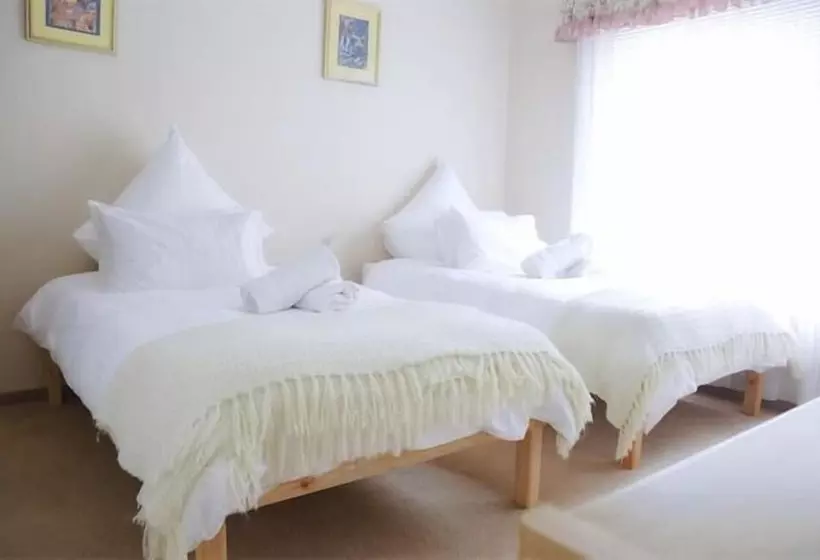 پانسیون Meransha Self Catering Cc