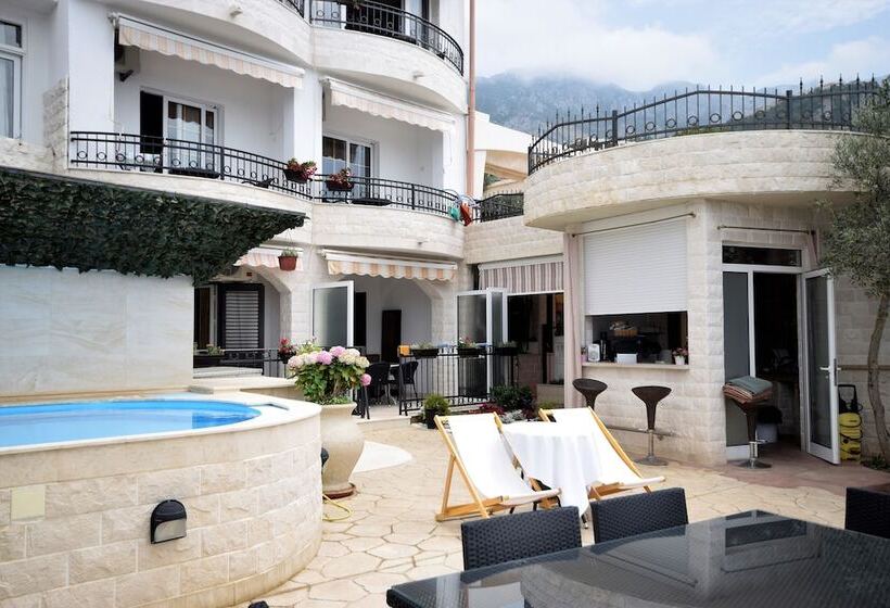 پانسیون Monte Perla Residence