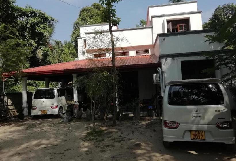 פנסיון Wadduwa Homestay