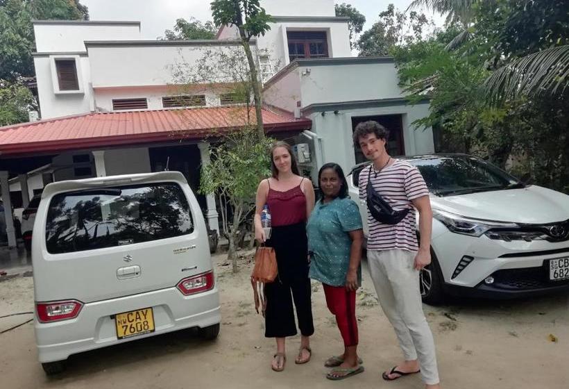 פנסיון Wadduwa Homestay