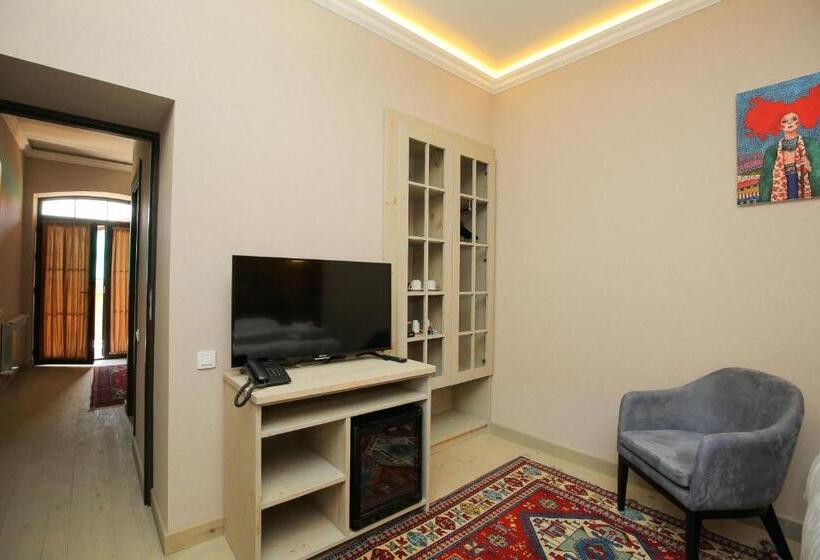 Chalet Dilijan Hotel & Restauarant