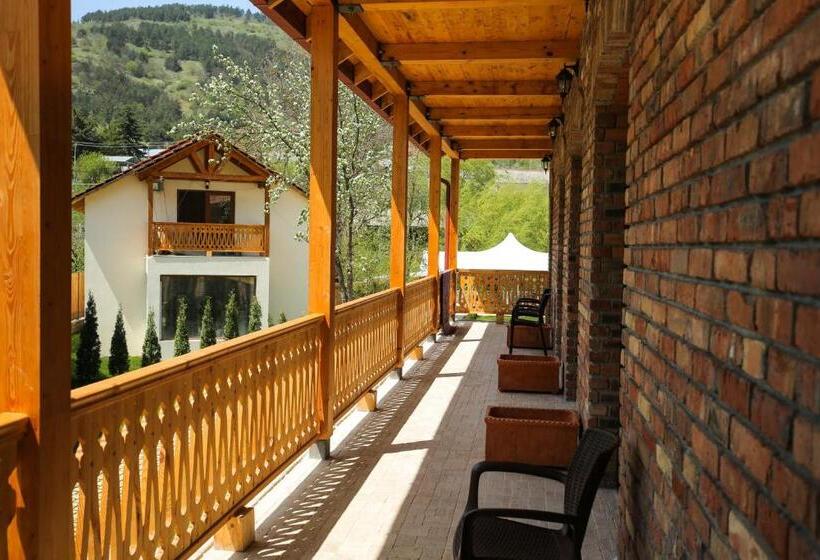 Chalet Dilijan Hotel & Restauarant