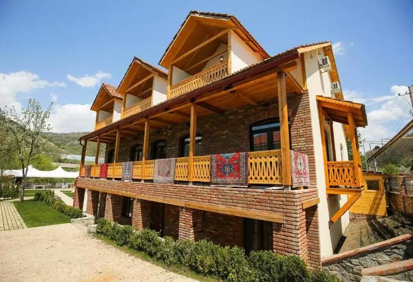 Chalet Dilijan Hotel & Restauarant