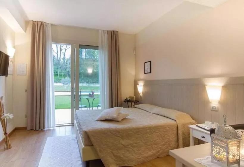 Hotelli Agriturismo Ai Prati
