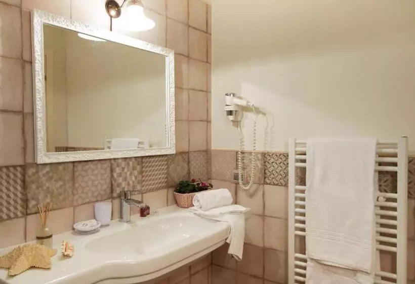 Hotelli Agriturismo Ai Prati