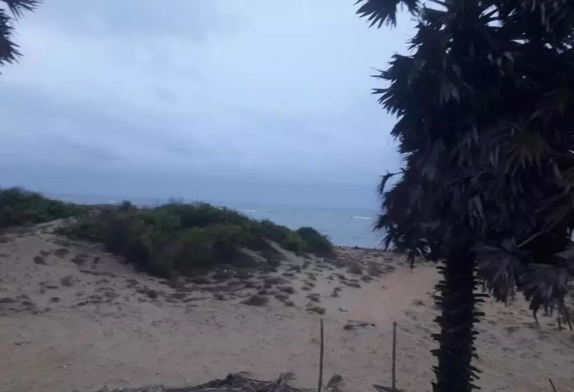 Hotelli Majestic Beach Retreat