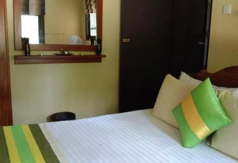 Hotelli Majestic Beach Retreat