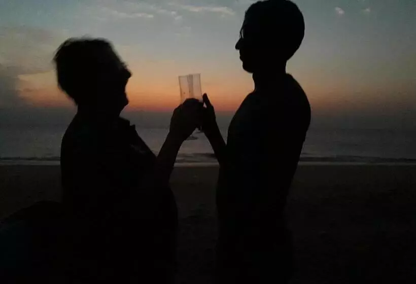 Hotelli Majestic Beach Retreat