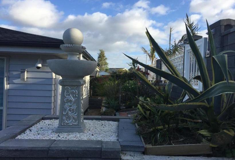 פנסיון Amber Homes