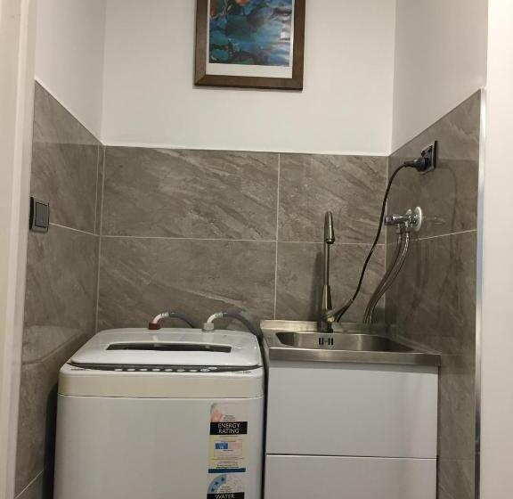 פנסיון Amber Homes