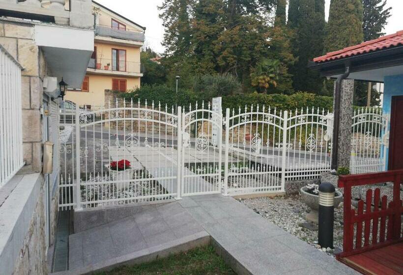 پانسیون Guest House Vila Luka