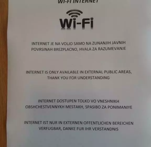 پانسیون Guest House Vila Luka
