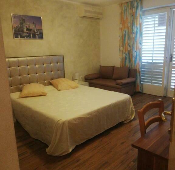 پانسیون Guest House Vila Luka