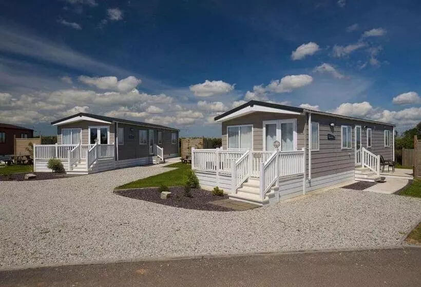 استراحتگاه Looe Coastal Retreat