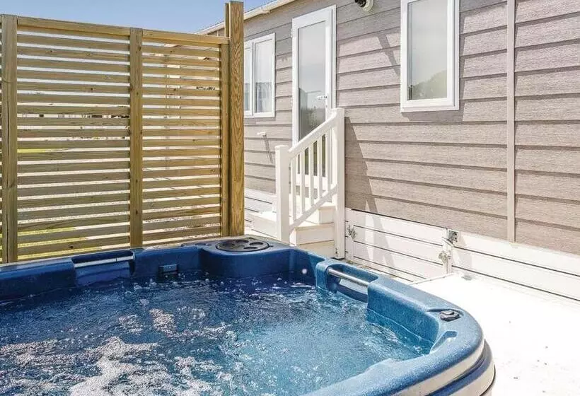 استراحتگاه Looe Coastal Retreat