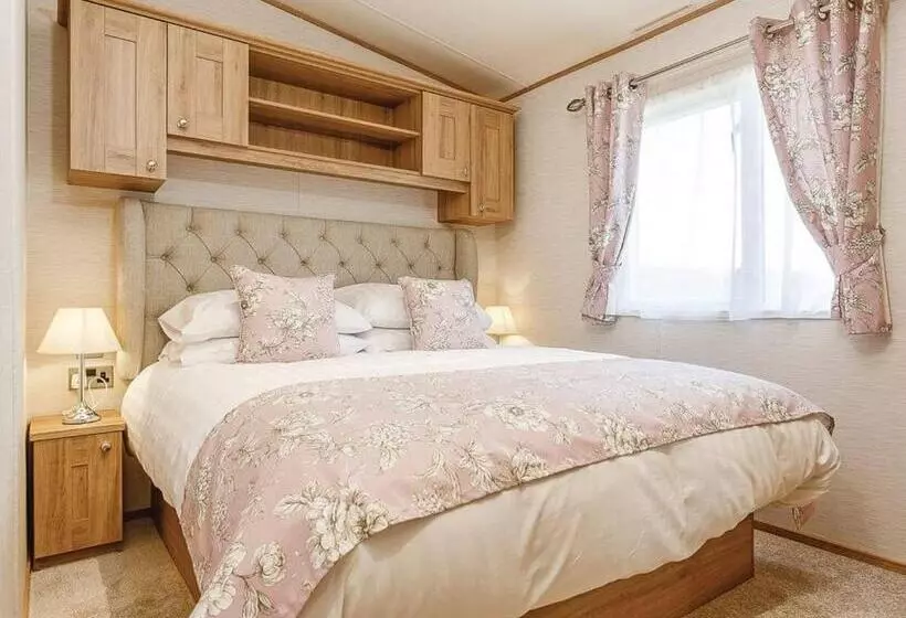 استراحتگاه Looe Coastal Retreat