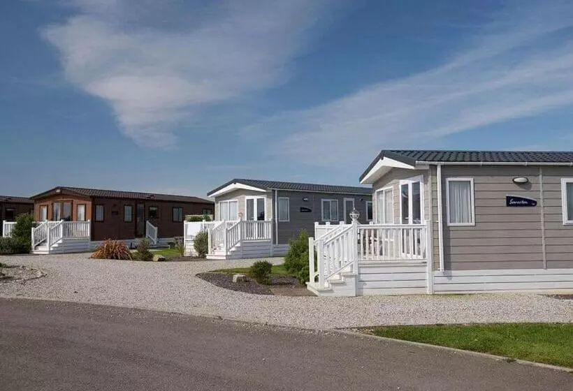 استراحتگاه Looe Coastal Retreat