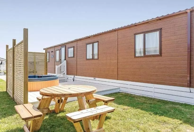 استراحتگاه Looe Coastal Retreat