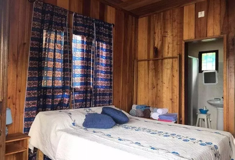 پانسیون Guest House Quinta Natural Bangalots