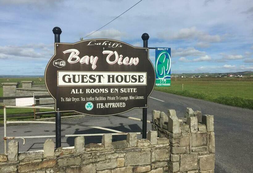 مبيت وإفطار Lahiff's Bay View Guest House