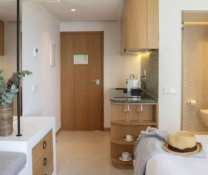 هتل Boutique Apartments Marsol Ibiza
