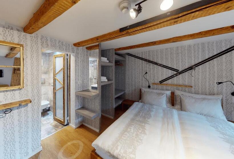 ホテル De La Croix Fédérale