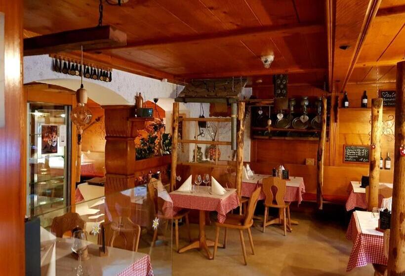 ホテル De La Croix Fédérale