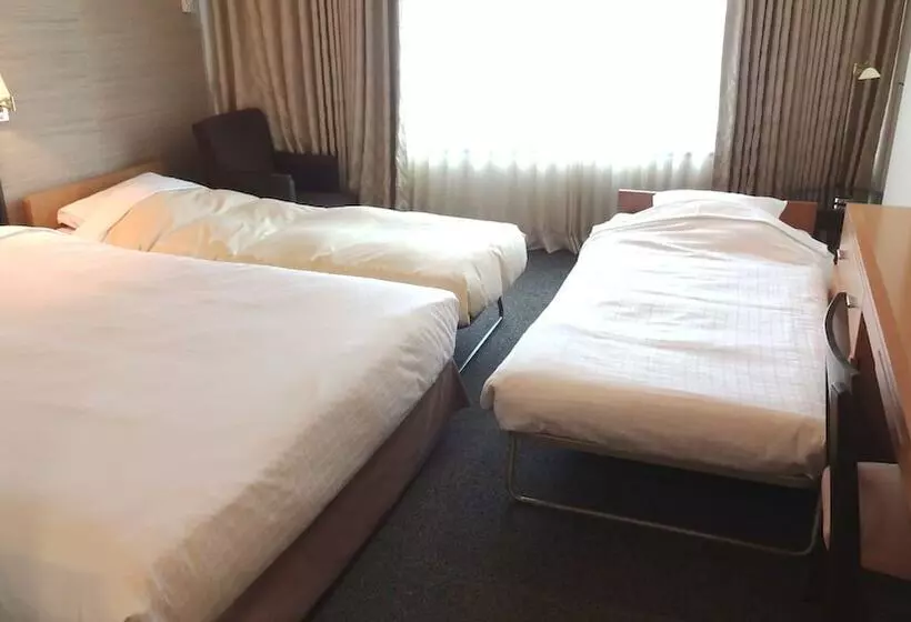 Breezbay Hotel Resort And Spa