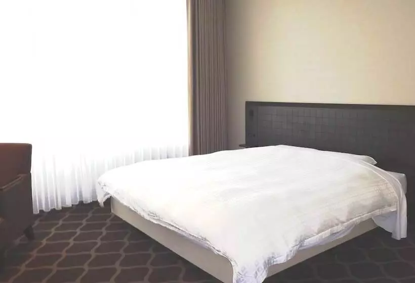 Breezbay Hotel Resort And Spa