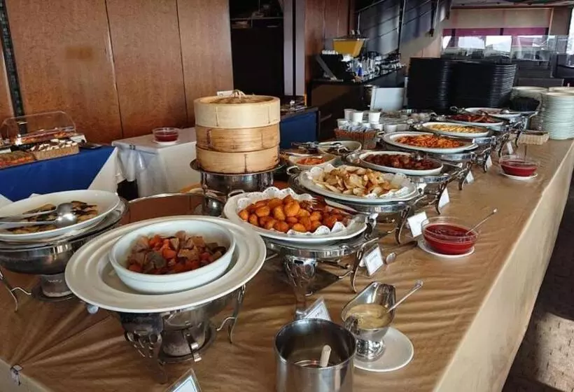 Breezbay Hotel Resort And Spa