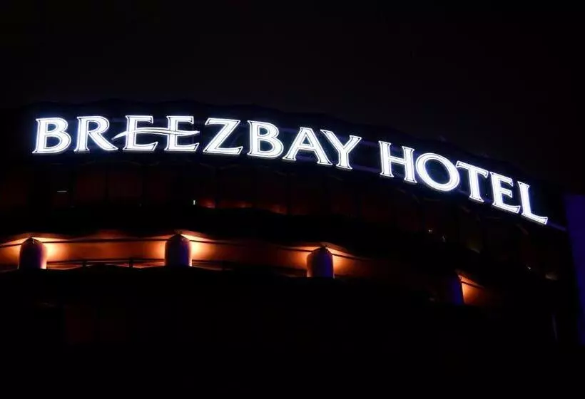 Breezbay Hotel Resort And Spa