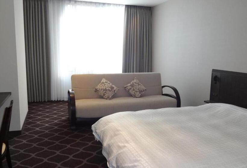 Breezbay Hotel Resort And Spa