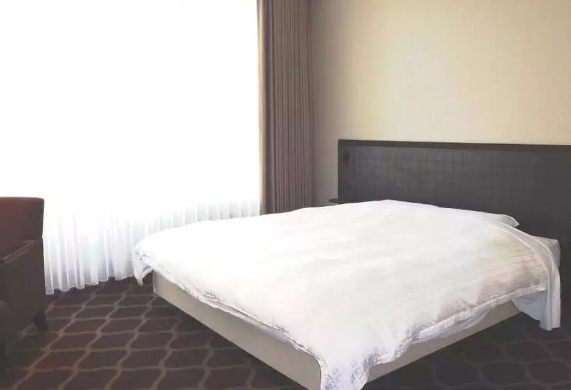 Breezbay Hotel Resort And Spa