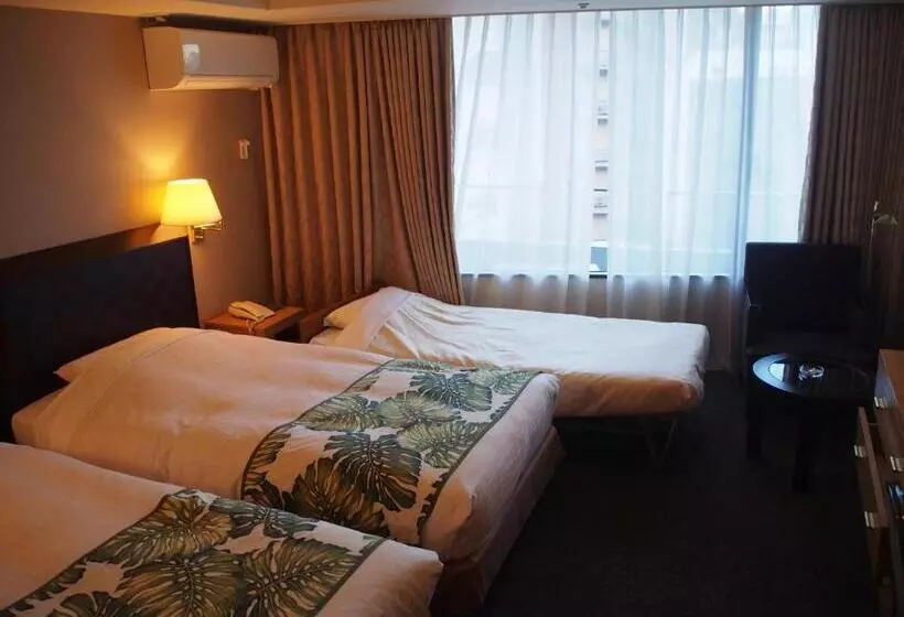 Breezbay Hotel Resort And Spa