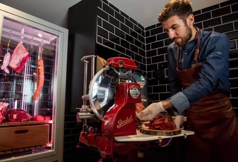 ホテル Bristol Verbier