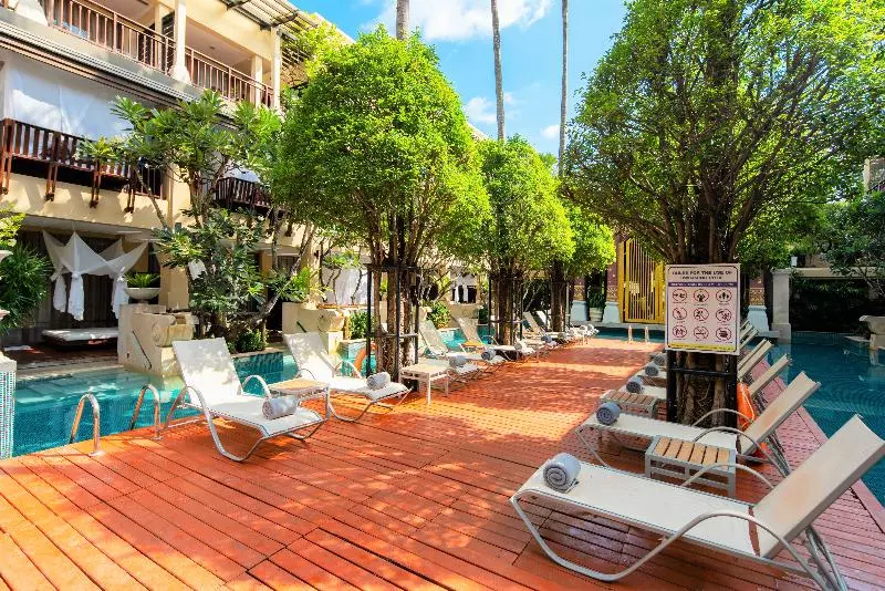 فندق Burasari Phuket Resort & Spa