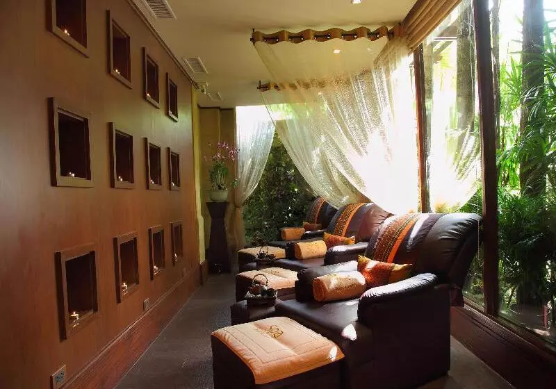 فندق Burasari Phuket Resort & Spa